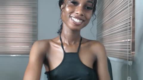 choco_petitqueen online show from 12/16/25, 07:35