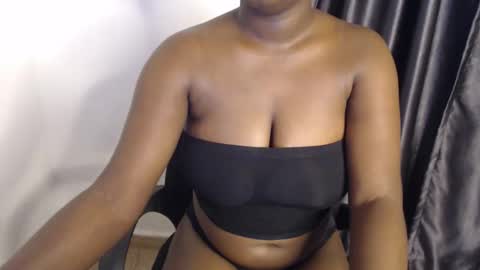 Snapshot of choco_zi chatting on 10/13/25, 05:51 zi online show from 10/13/25, 05:51