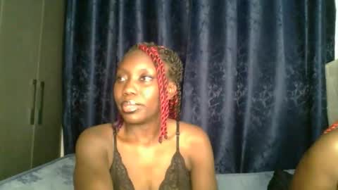 chocobear22 online show from 11/08/25, 05:23