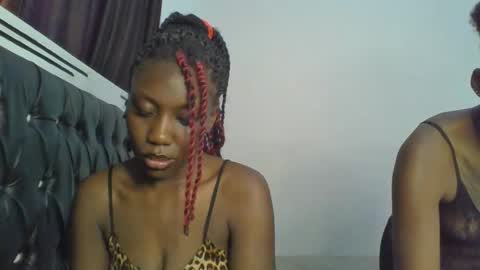 chocobear22 online show from 11/11/25, 12:05