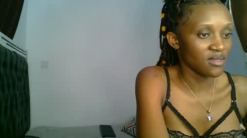 chocobear22 online show from 11/16/25, 10:43