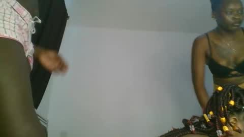 chocobear22 online show from 11/17/25, 10:54