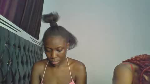 chocobear22 online show from 11/28/25, 09:56