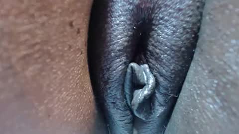 Snapshot of chocolatabig chatting on 11/27/25, 09:00 chocolatabig online show from 11/27/25, 09:00