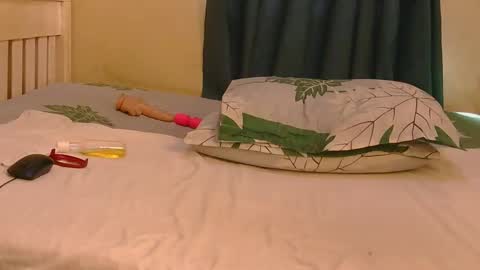 chocolate_candiee online show from 01/14/26, 11:16