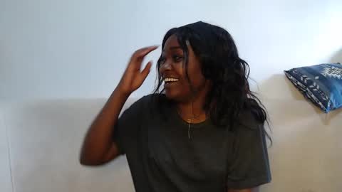 Snapshot of chocolate_desiree chatting on 05/08/26, 09:25 Lofti online show from 05/08/26, 09:25