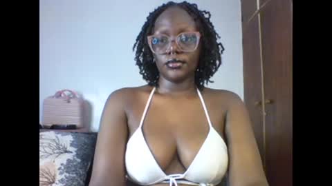 chocolate babes online show from 11/07/25, 10:32
