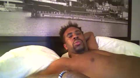 Snapshot of chocolatedolla chatting on 02/16/26, 01:02 chocolatedolla online show from 02/16/26, 01:02