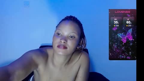 chocolatemilkebony online show from 02/19/25, 08:52