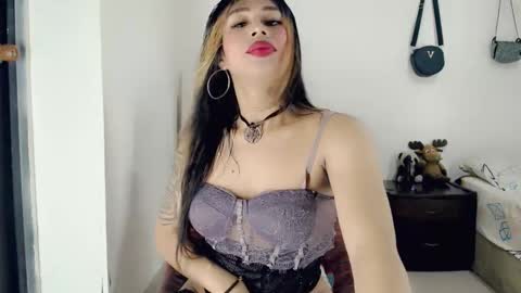 chocolatetriplex online show from 10/21/25, 02:18