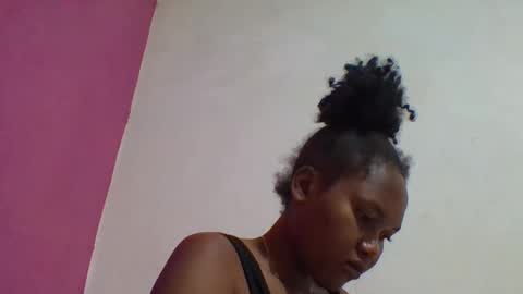 Snapshot of chololatblonde chatting on 02/27/26, 10:26 chololatblonde online show from 02/27/26, 10:26