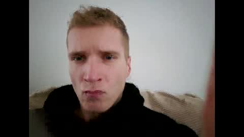 Snapshot of chosentwink chatting on 11/12/25, 10:04 Johnny online show from 11/12/25, 10:04