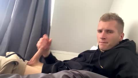 Johnny online show from 04/16/26, 12:28