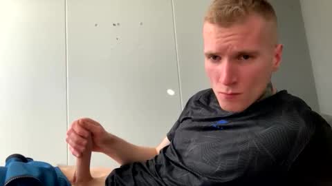 Johnny online show from 04/23/26, 04:53