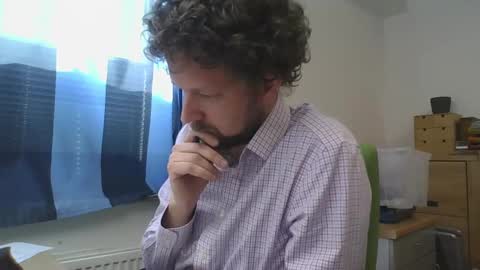 chr35is09 online show from 03/04/25, 10:46