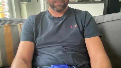 Snapshot of chris13abcd chatting on 12/02/25, 12:21 chris13abcd online show from 12/02/25, 12:21