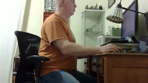 chris2002b online show from 03/01/26, 06:26