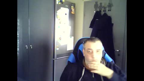 Snapshot of chris250268 chatting on 03/21/26, 10:20 Chris online show from 03/21/26, 10:20