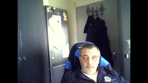 Snapshot of chris250268 chatting on 04/11/26, 11:36 Chris online show from 04/11/26, 11:36
