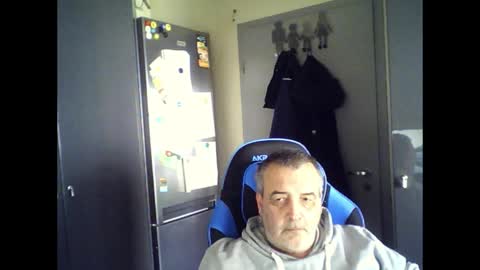 Snapshot of chris250268 chatting on 05/09/26, 10:53 Chris online show from 05/09/26, 10:53