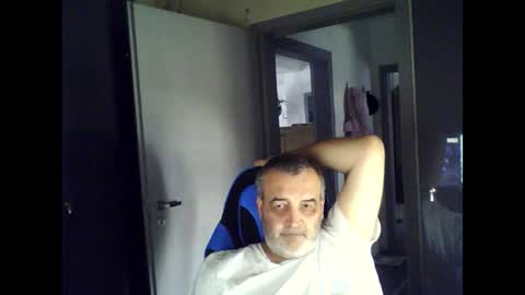 Snapshot of chris250268 chatting on 06/20/26, 09:56 Chris online show from 06/20/26, 09:56