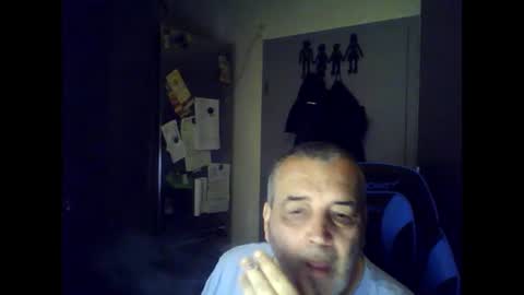 Snapshot of chris250268 chatting on 07/05/26, 05:03 Chris online show from 07/05/26, 05:03
