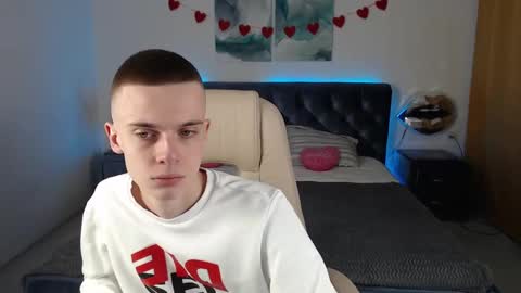   Chris Brown  online show from 02/17/25, 06:04