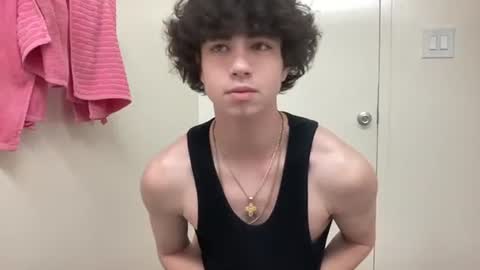 chris_baker1 online show from 04/21/26, 04:08