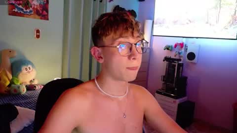Snapshot of chris_blake_ chatting on 06/11/26, 12:32 chris_blake_ online show from 06/11/26, 12:32