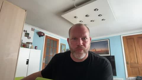 chris_buter online show from 06/23/26, 09:40