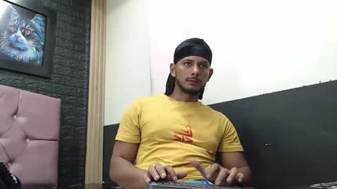 Snapshot of chris_dick2 chatting on 10/18/25, 07:09 chris_dick2 online show from 10/18/25, 07:09