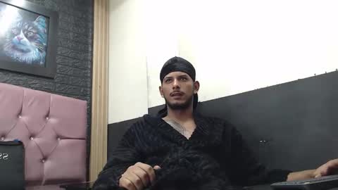 Snapshot of chris_dick2 chatting on 10/21/25, 04:13 chris_dick2 online show from 10/21/25, 04:13