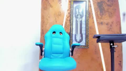 Snapshot of chris_evans00 chatting on 02/16/26, 12:56 chris_evans00 online show from 02/16/26, 12:56