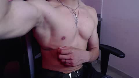 Snapshot of chris_evans27 chatting on 11/06/25, 02:34 Chris Evans online show from 11/06/25, 02:34