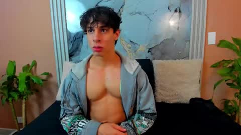 Chris Evans online show from 11/14/25, 04:22