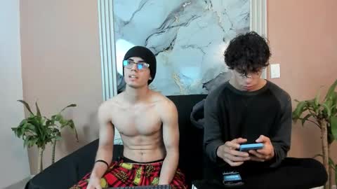 Chris Evans online show from 12/21/25, 07:26