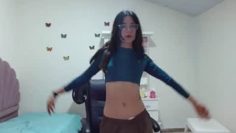 Snapshot of chris_gil785 chatting on 01/02/25, 11:16 Christal Gil online show from 01/02/25, 11:16