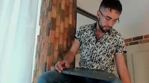 chris_kizz online show from 12/09/24, 11:26