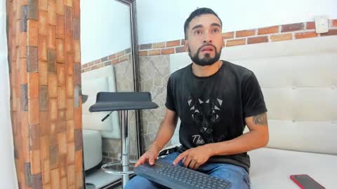 chris_kizz online show from 12/30/24, 11:37