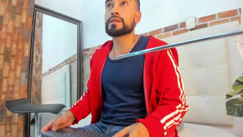 chris_kizz online show from 12/31/24, 11:20