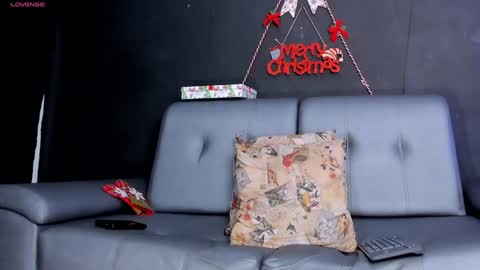 Snapshot of chris_macgregoor chatting on 12/26/24, 08:42 Chriz online show from 12/26/24, 08:42