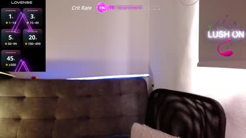 cris         Twitter magnum101010 insta magnumc20 online show from 01/26/25, 03:47