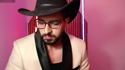 cris         Twitter magnum101010 insta magnumc20 online show from 03/27/26, 11:10