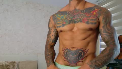 Snapshot of chris_reilly chatting on 02/17/25, 08:58 chris reilly online show from 02/17/25, 08:58