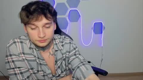 Chris Tyson online show from 12/20/24, 01:03