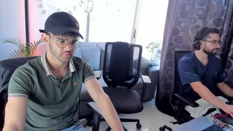 Im Chirs IM MODEL INDEPENDT online show from 01/17/25, 08:11