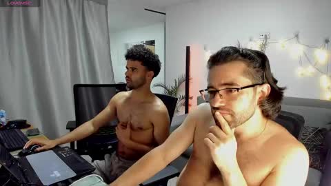 Im Chirs IM MODEL INDEPENDT online show from 02/22/25, 12:38