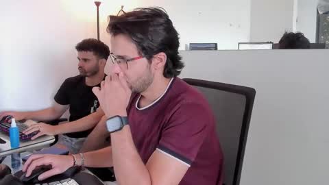 Im Chirs IM MODEL INDEPENDT online show from 09/26/25, 05:06