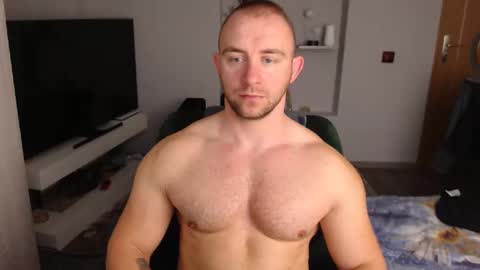 Snapshot of chrisbigbiceps chatting on 12/30/24, 07:26 chrisbigbiceps online show from 12/30/24, 07:26
