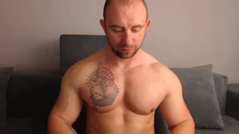 chrisbigbiceps online show from 04/22/26, 06:16